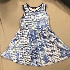 Size 14 diamond patterned dress